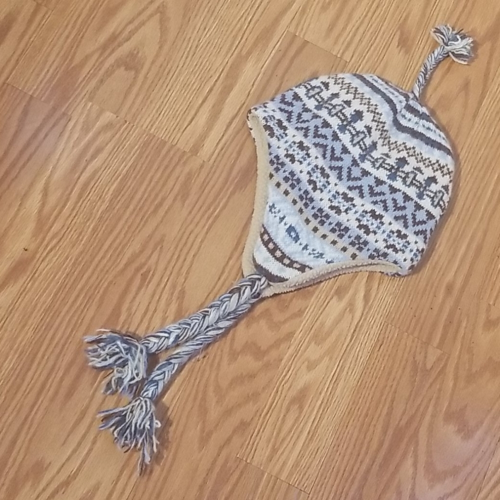 REI‎ beanie